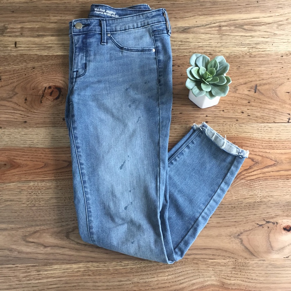 Mossimo Light Wash Skinny Jeans with Raw Hem
